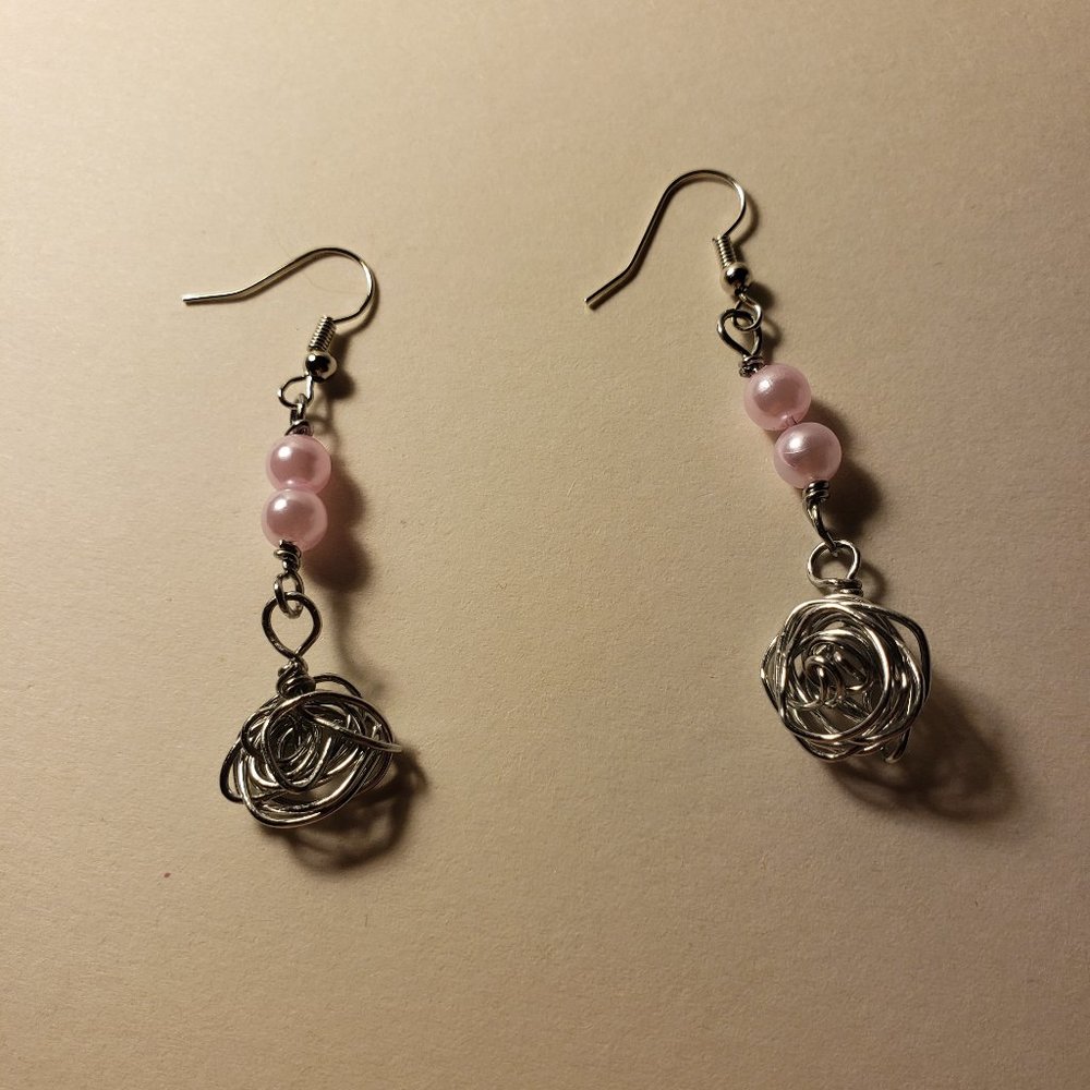 Silvered Pearl Pink Earring